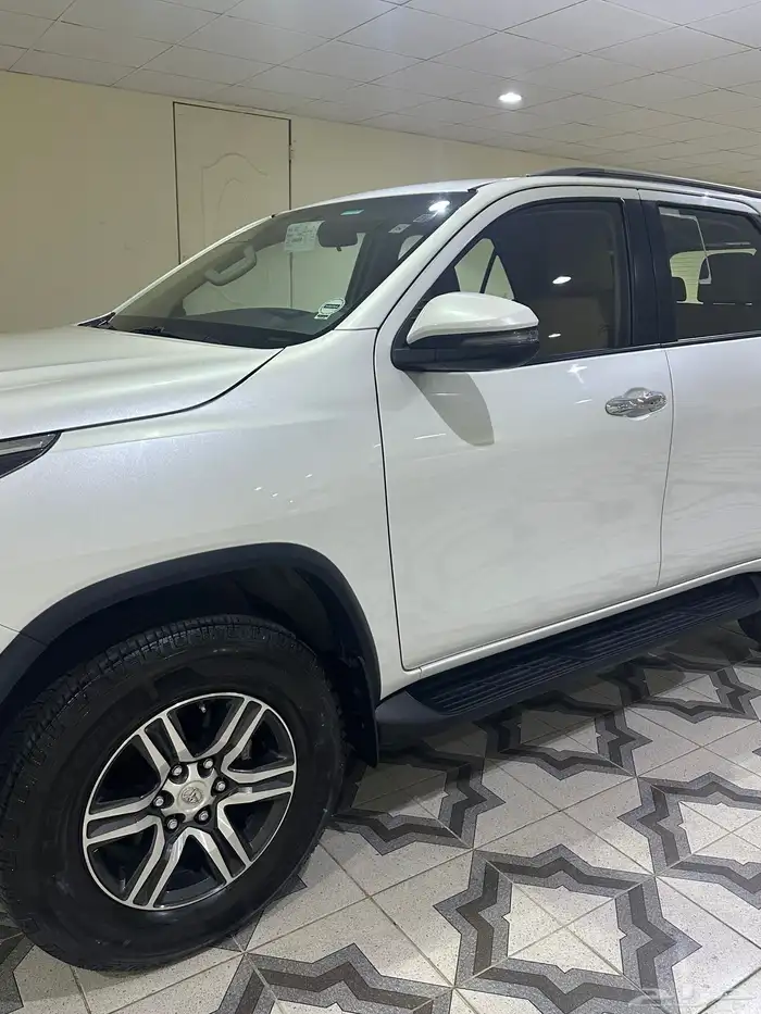 فورشنر 6 سلندر 2023 وكالة خالي من الرش 7