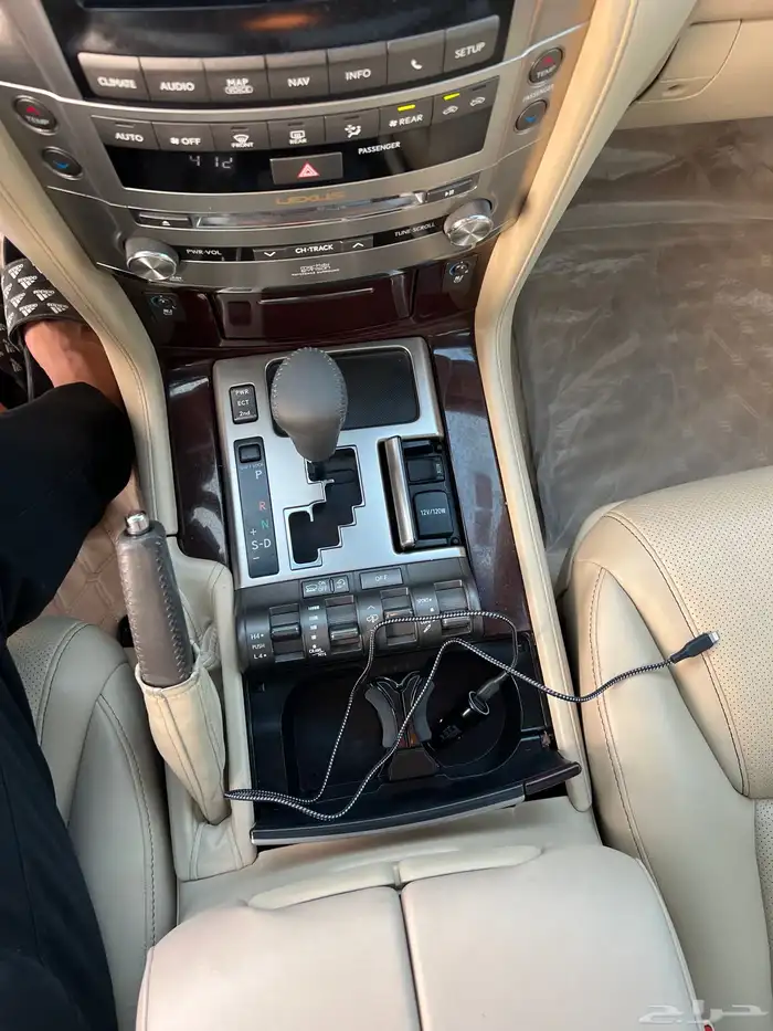 لكزس LX 570 اسبورت 11