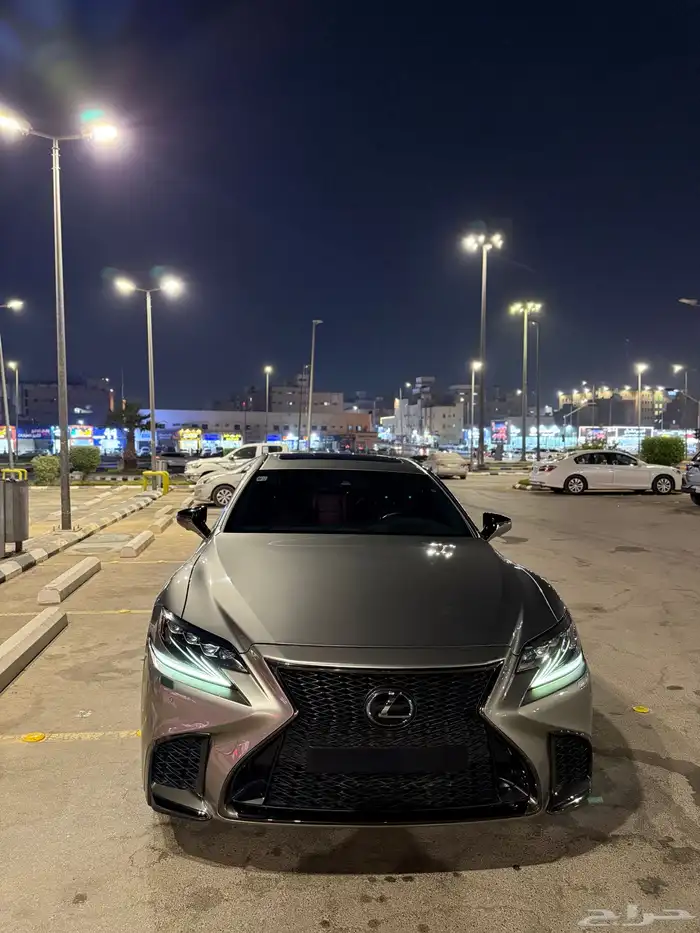 لكزس LS 500 2020 8