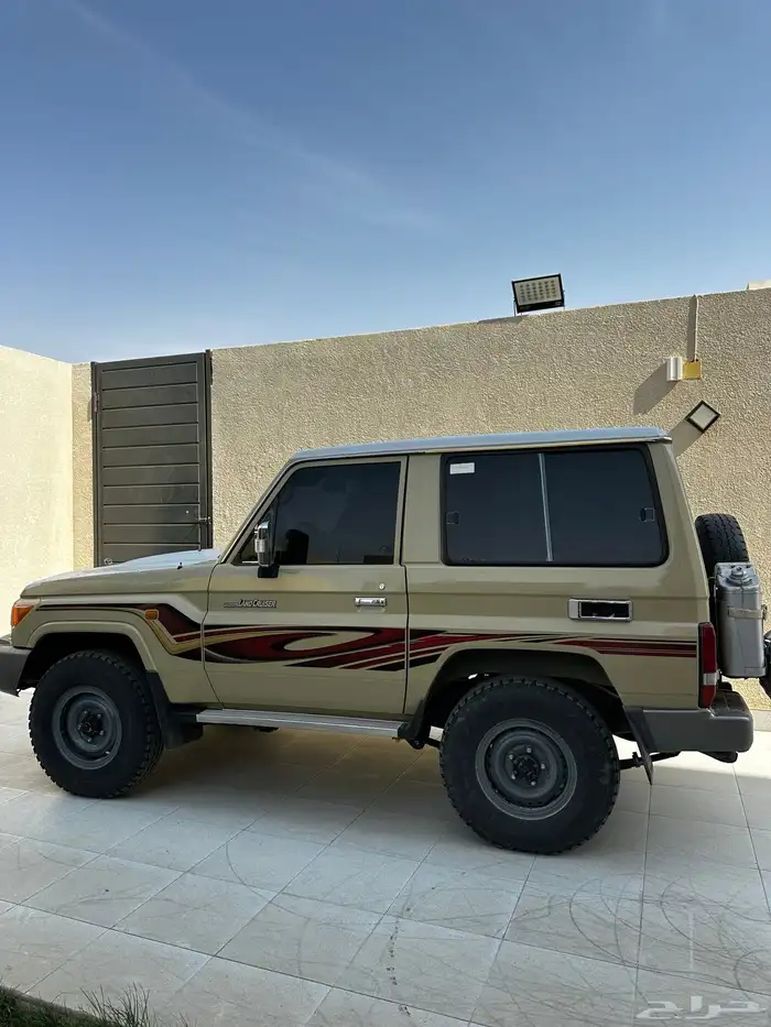 جيب ربع تايوتا 2014 0