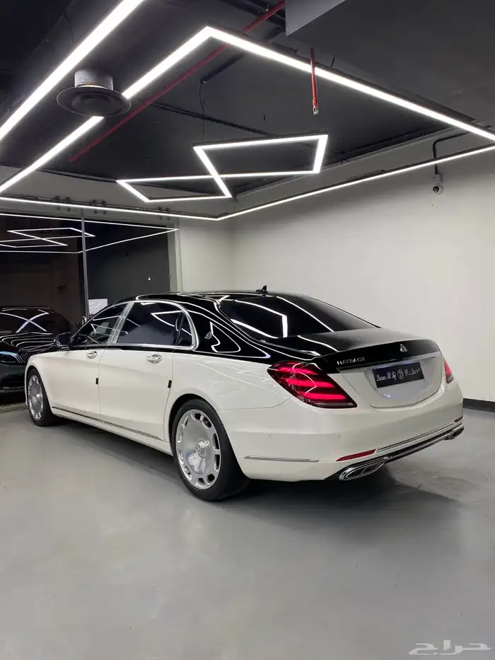 مرسيدس S560 مايباخ 3