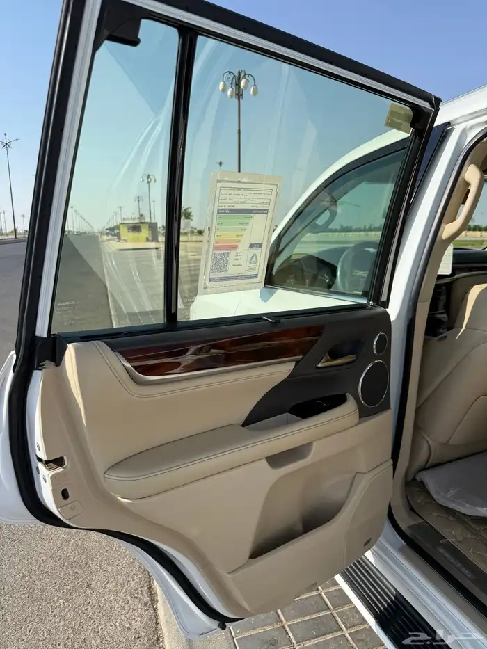 جيب لكزس 2017 فل كامل خليجي شد بلد الدفعه الاخيره 21