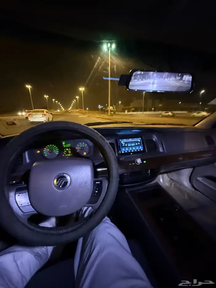 فورد قراند ماركيز 2010 1