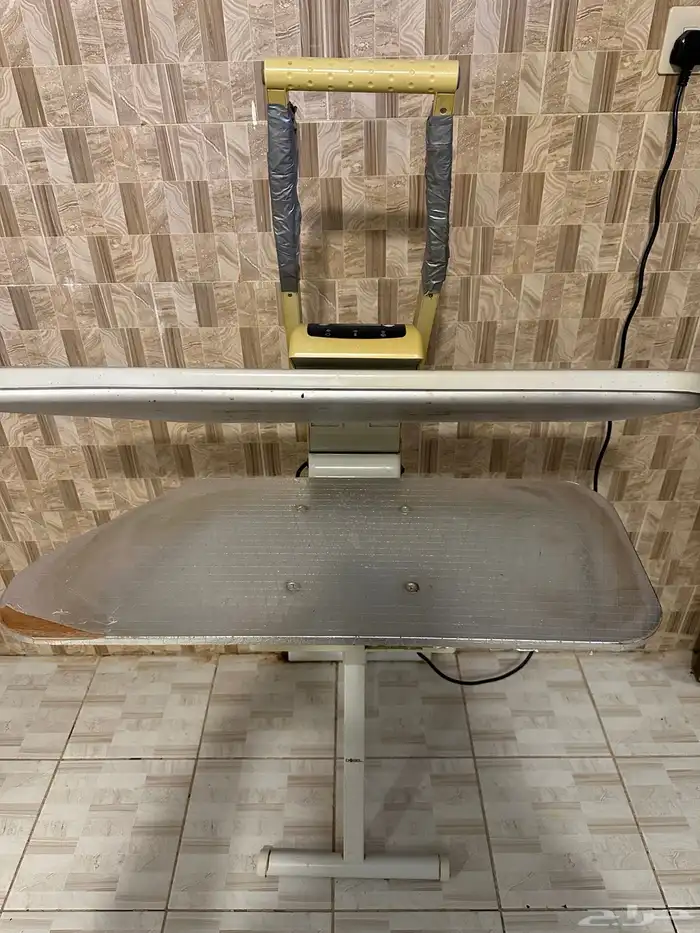 مكواه ملابس كبس 1