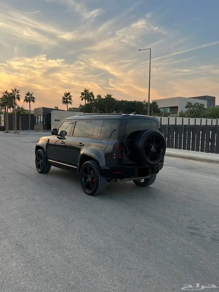 ديفندر 2023 SE P300 7