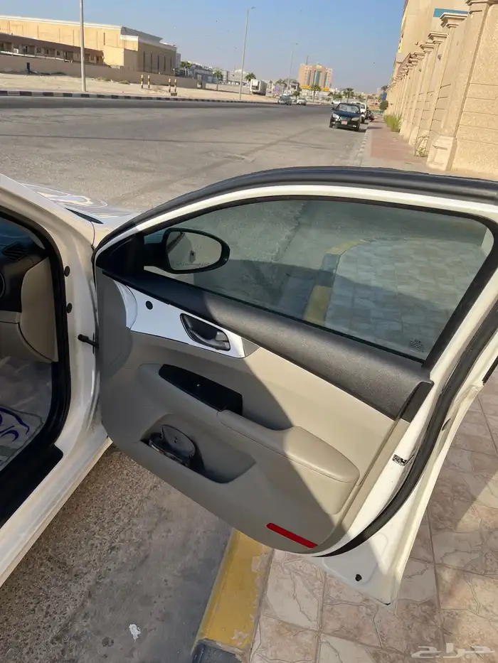 للبيع سيراتو 2019 9