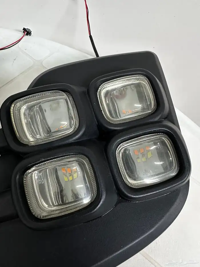 كشافات هايلكس LED 1