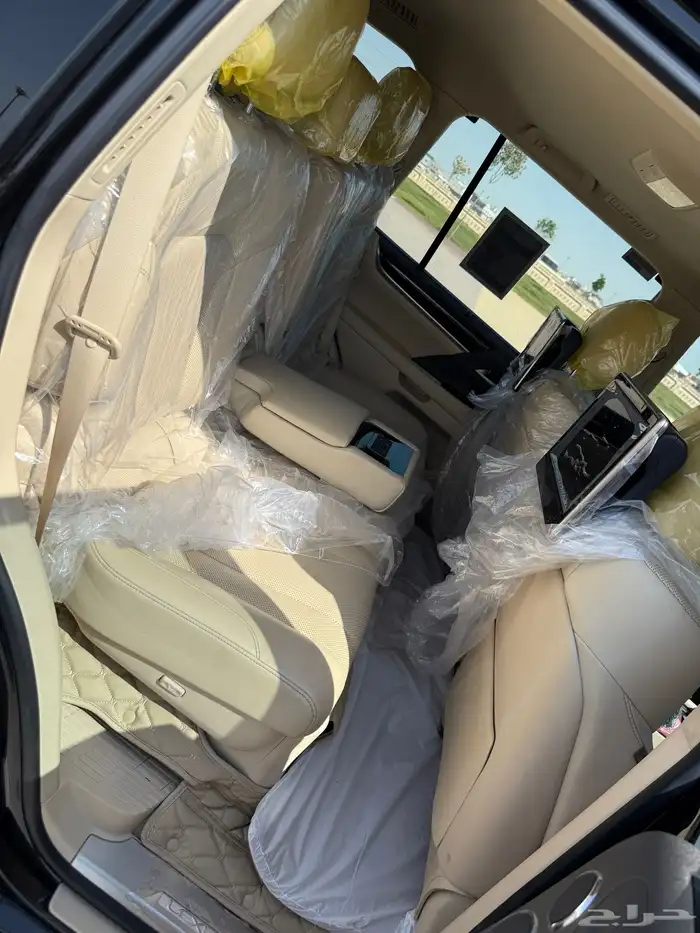 جيب لكزس 2020 فل كامل برجكتر نقط عمياء AD سعودي 24