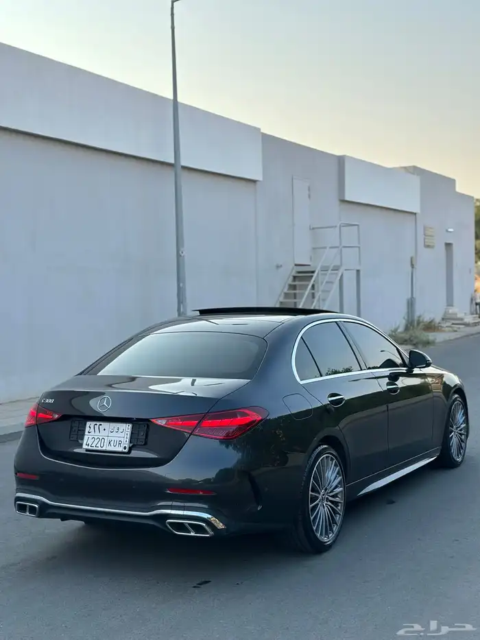 مرسيدس C300 2022 14