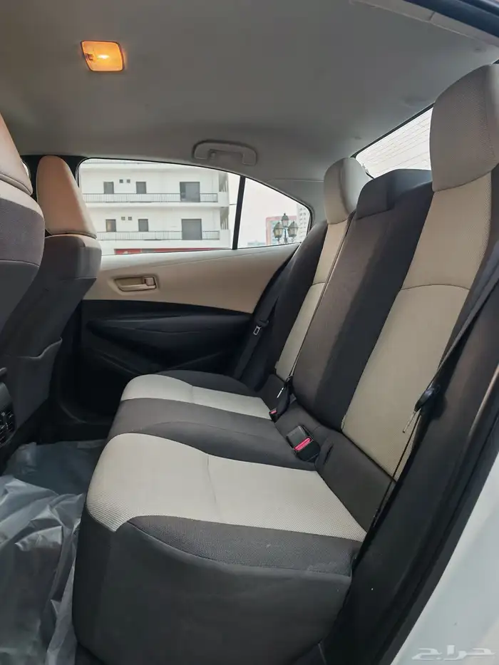 كورولا وكاله عداد 60 الف فقط 32