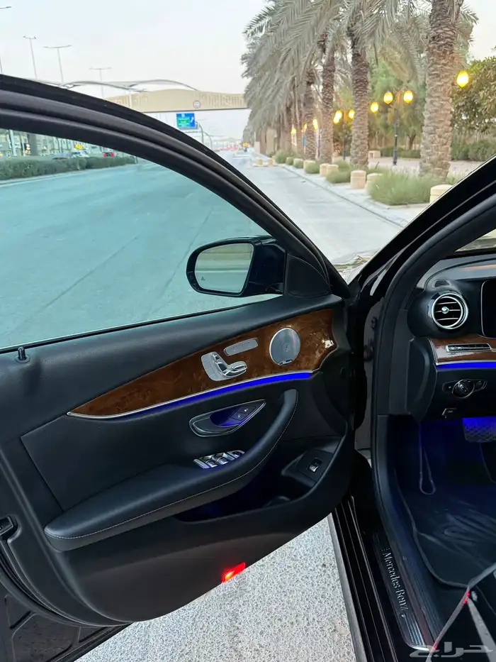 مرسيدس E300 2017 14