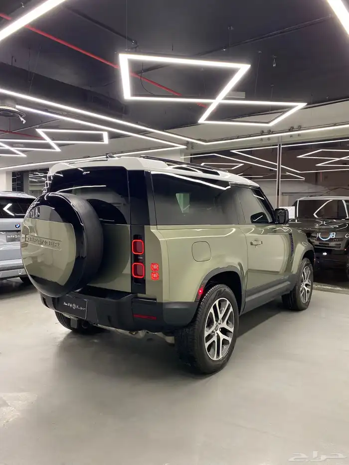 لاندروفر ديفندر 90 5