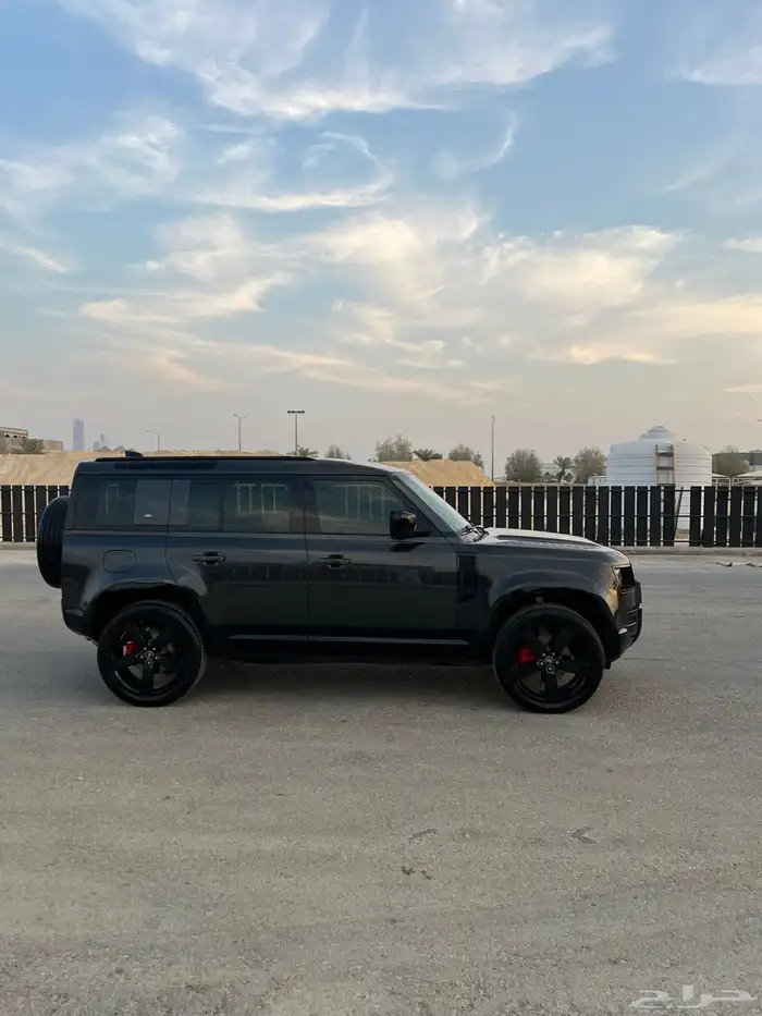 ديفندر 2023 SE P300 5