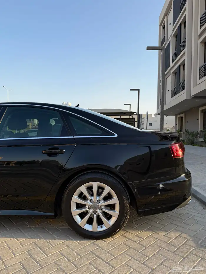 للبيع أودي A6 2016 نظيف خالي من الحوادث 7