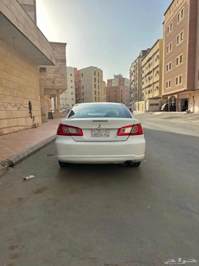 ميستوبيشي جالنت 2011 0