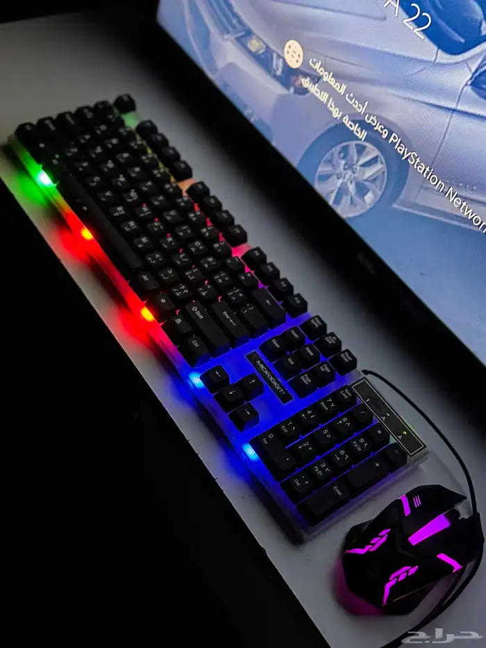 سوني 4 وملحقاته مع كيبورد مع شريط قراند و فيفا 22 5