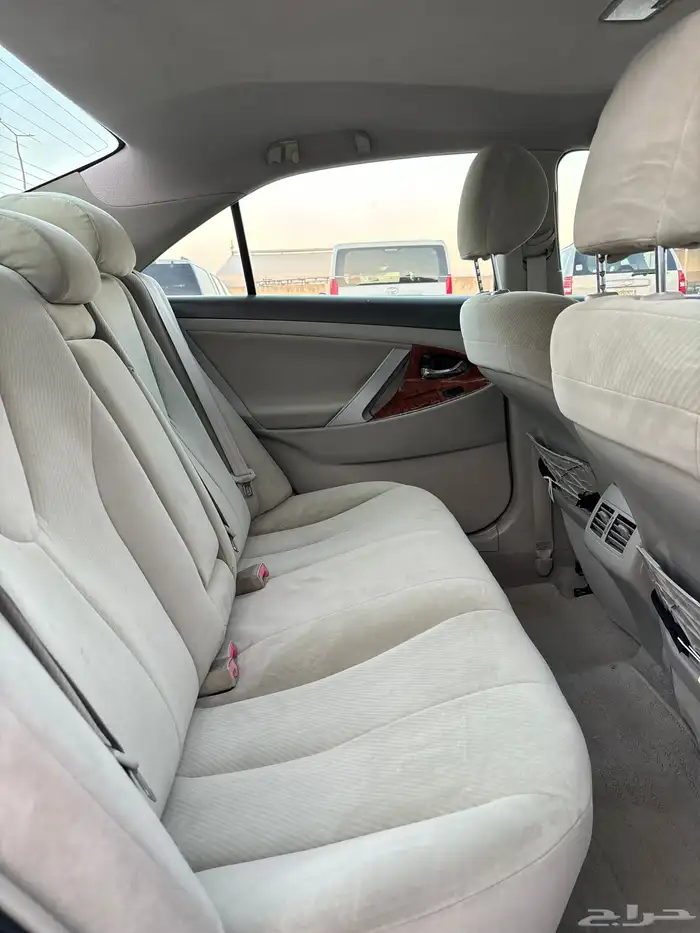 تايوتا كامري 2010 قير أتوماتيك GLX بدون فتحه 13