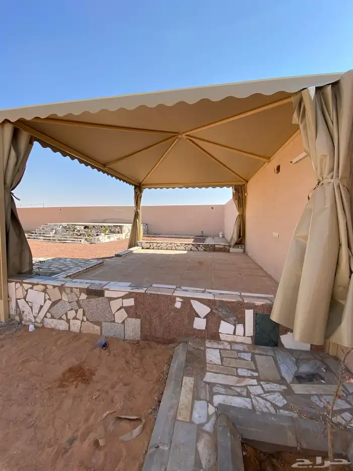 مظلة جلسة مع ستائر متحركة 1