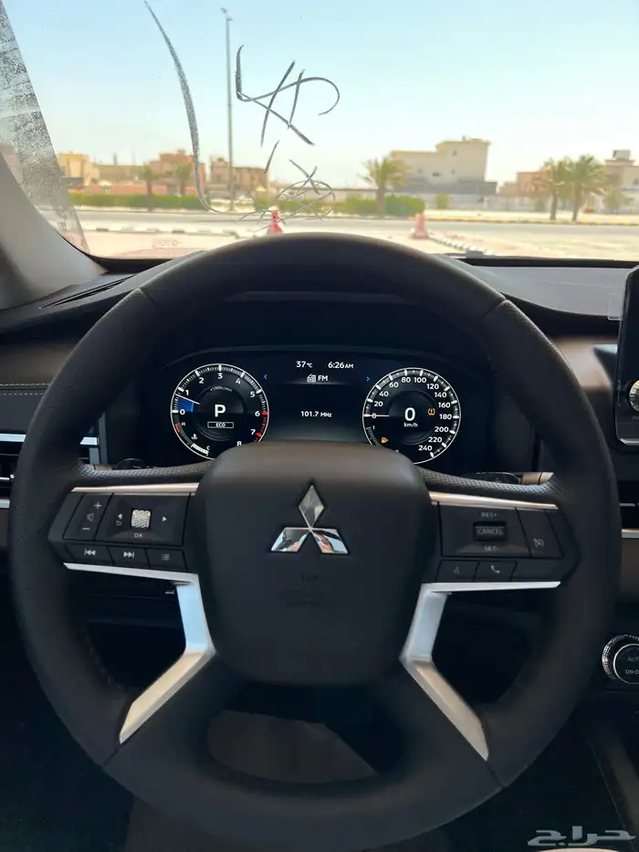 ميتسوبيشي اوتلاندر 2025 نص فل بلس ب110900 عرض خاص نقاط عمياء 10