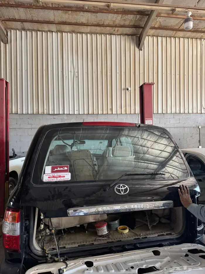 خلفية لاندكروزر للبيع 1