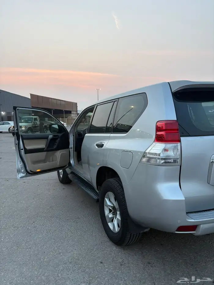 برادو 2011 نظيف من المالك 0