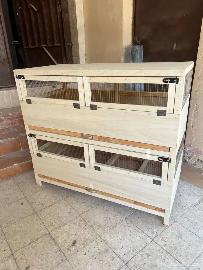 قفص ومحكر الطيور وصوص 0