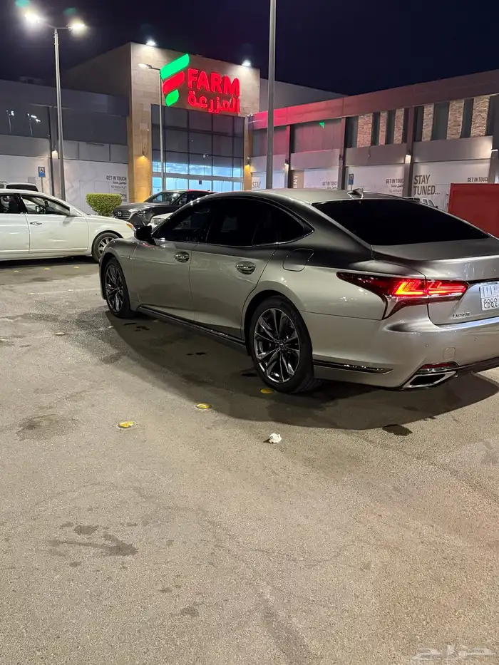 لكزس LS 500 2020 2