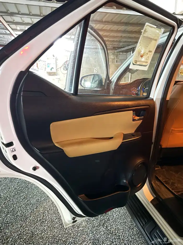 فورشنر للبيع. 2019. 4 سلندر 10