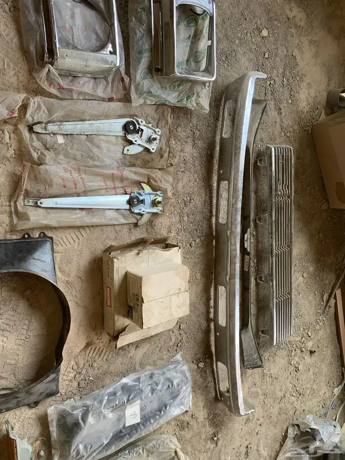 قطع غيار تايوتا هايلكس 83-82-81-80-79 3