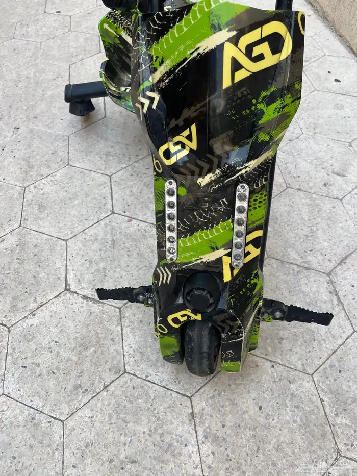 سكوتر درفت ثلاث سرعات على الشرط 0