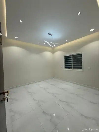 للبيع دور أرضي بحوش كبير شارع 25م قرب حديقة الزهور بالمحالة index