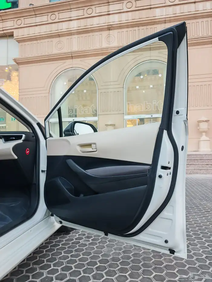 كورولا وكاله عداد 60 الف فقط 33