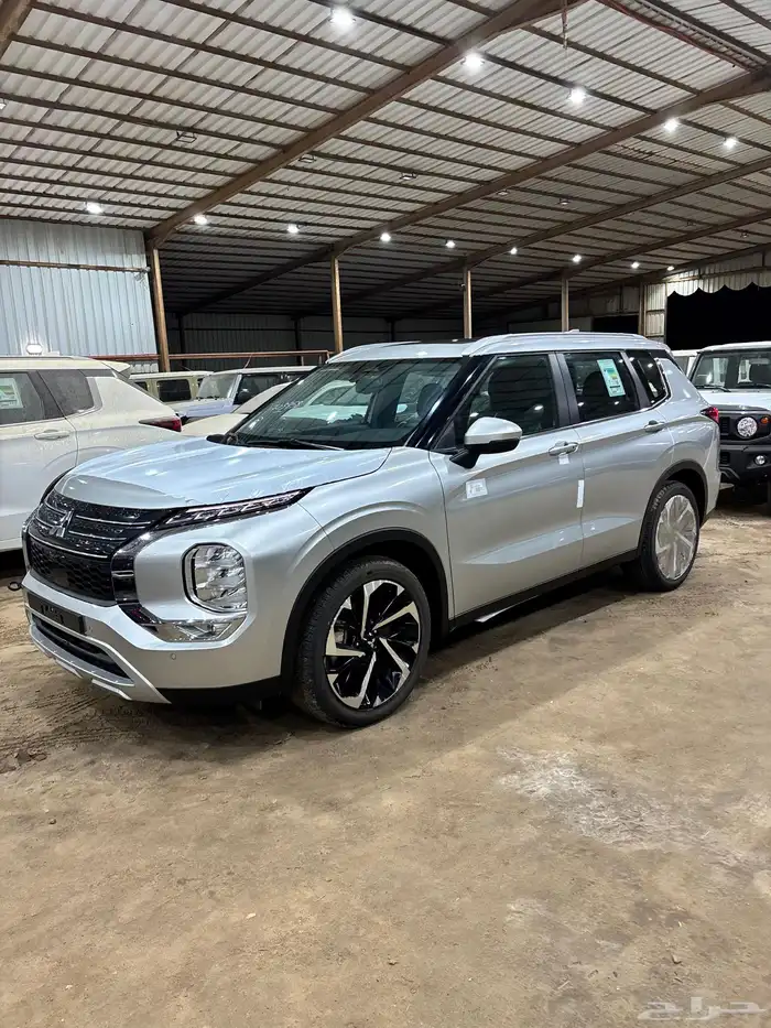 ميتسوبيشي اوتلاندر 2025 نص فل بلس ب110900 عرض خاص نقاط عمياء 6