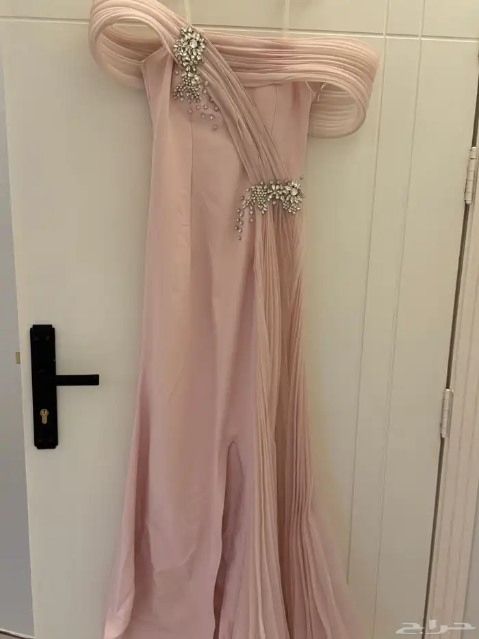 فساتين للبيع 10