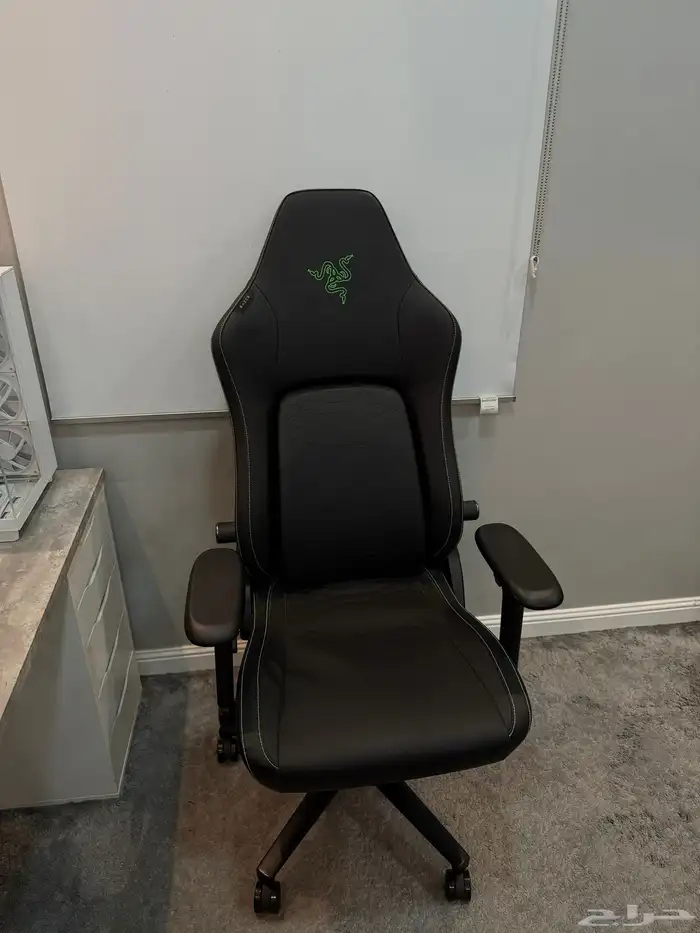 كرسي قيمينق من ريزر 3