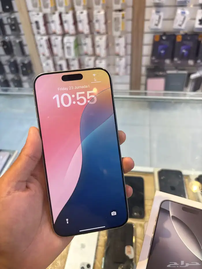 ايفون 16 برو ماكس تيتانيوم ابيض 3