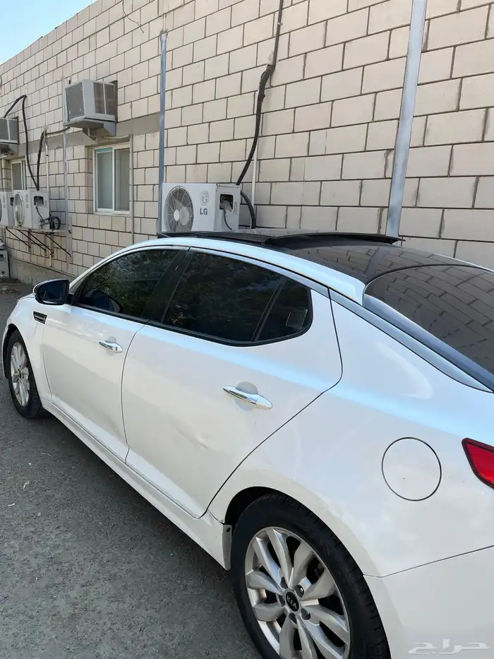 كيا اوبتيما موذيل 2015 للبيع 1