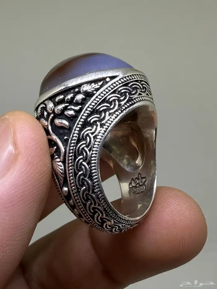 خاتم فضة بصياغة فاخرة بحجر عقيق يماني مميز 3