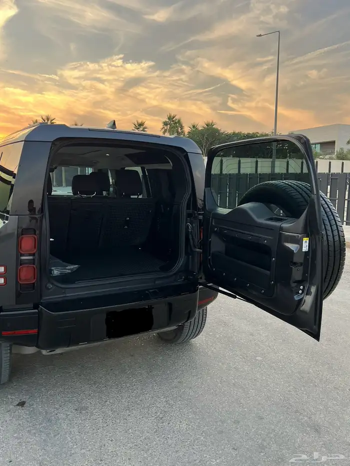 ديفندر 2023 SE P300 14