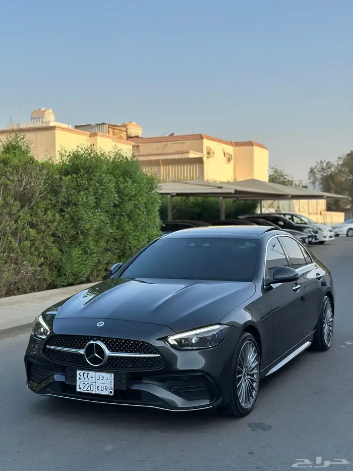 مرسيدس C300 2022 5