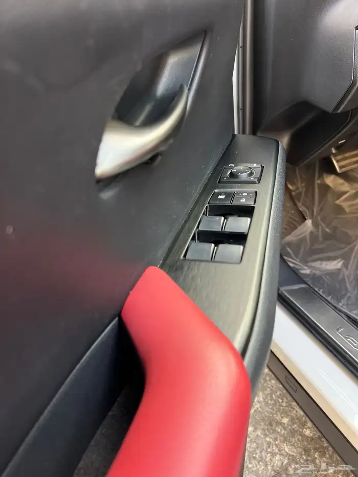 لكزس UX200 موديل 2019 قمة النظافه 24