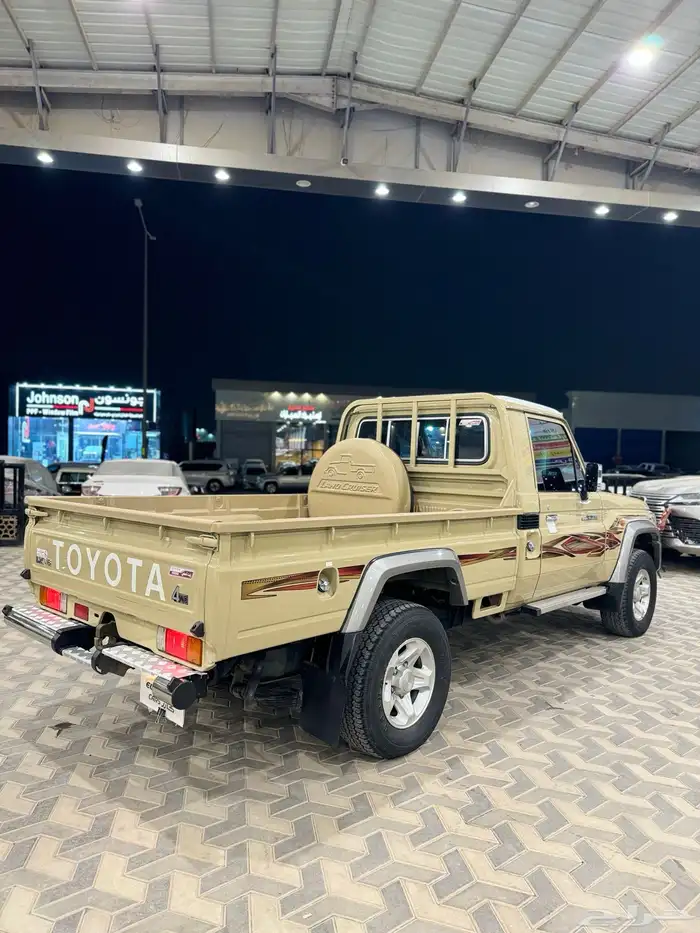 تويوتا شاص رفرف سعودي 2022 بحالة الوكاله 3