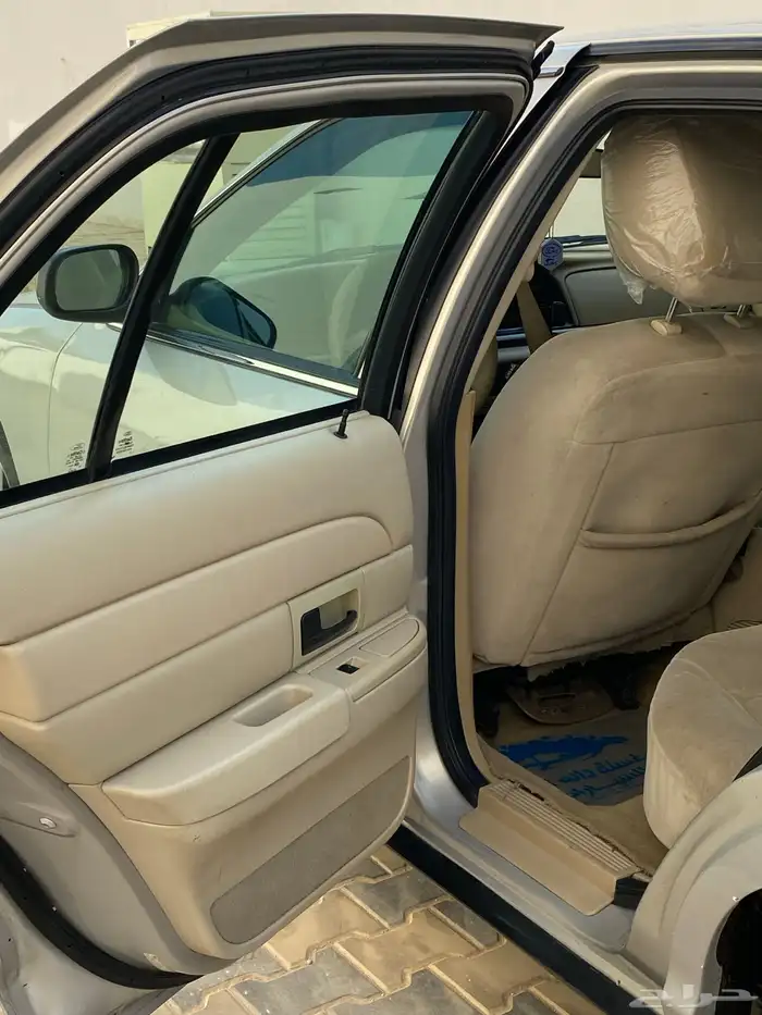 فورد كراون فكتوريا 2011 سعودي 11