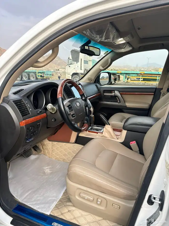 فيكسار 2009 فل كامل نظيف جدا 11