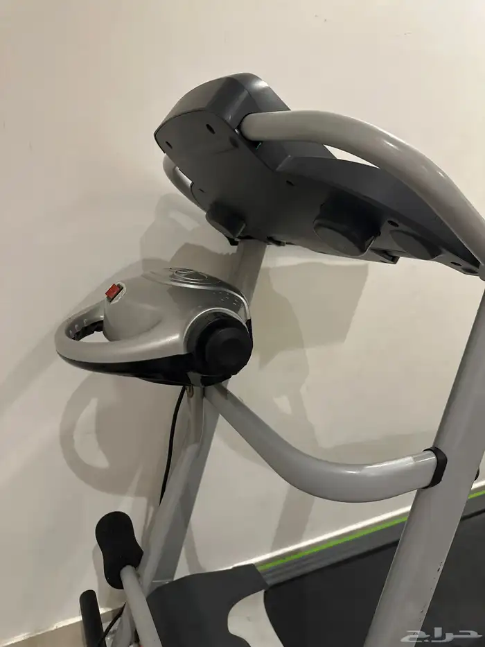 ممشى رياضي سبب البيع عدم الاستخدام السوم ب 700 2