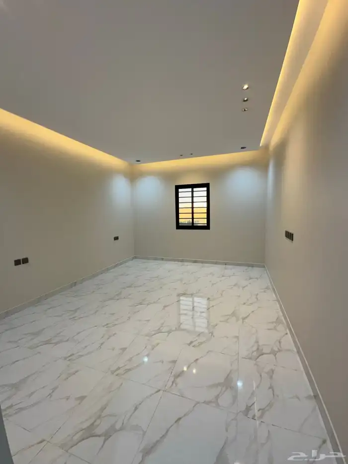 للبيع شقق ارضيه خميس مشيط مداخل سياره مستقله والسعر 550 الف 11