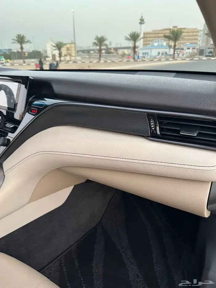 كامري LE 2024 سعودي ( بحالة الوكالة ) خالي من الرش 40