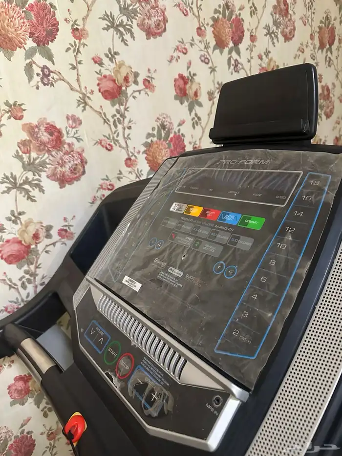 سير رياضي امريكي مع الفاتوره من ساكو 1