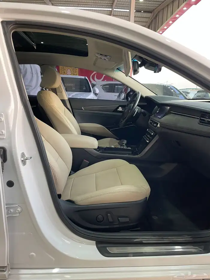 كيا كادينزا 2021 سقف بانوراما داخلي بيج ( بنزين) 2.5L 26