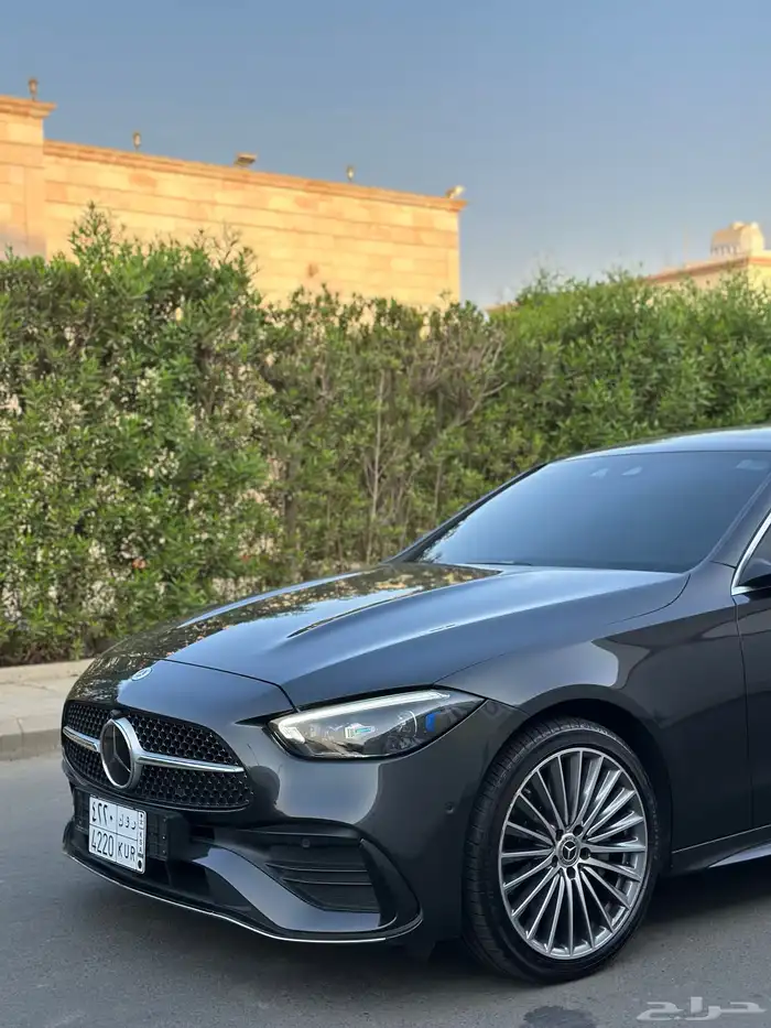 مرسيدس C300 2022 7